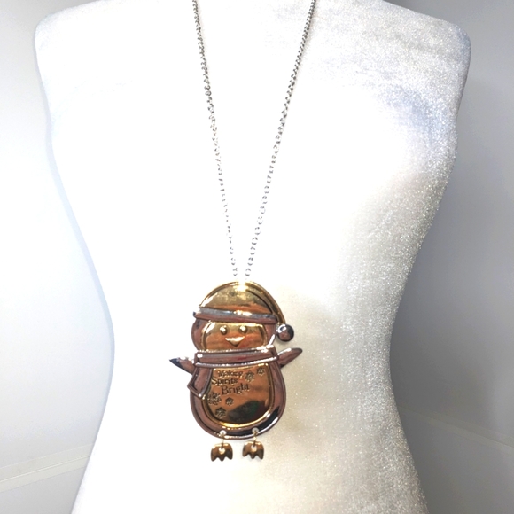 Howard's NWT Holiday Icon Christmas Penguin necklace silver gold - Picture 3 of 14